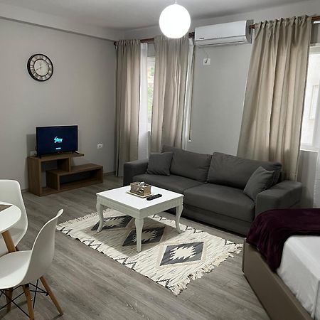 Apartamente oslo Vlorë Esterno foto