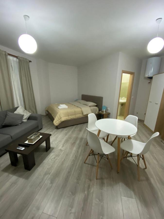 Apartamente oslo Vlorë Esterno foto