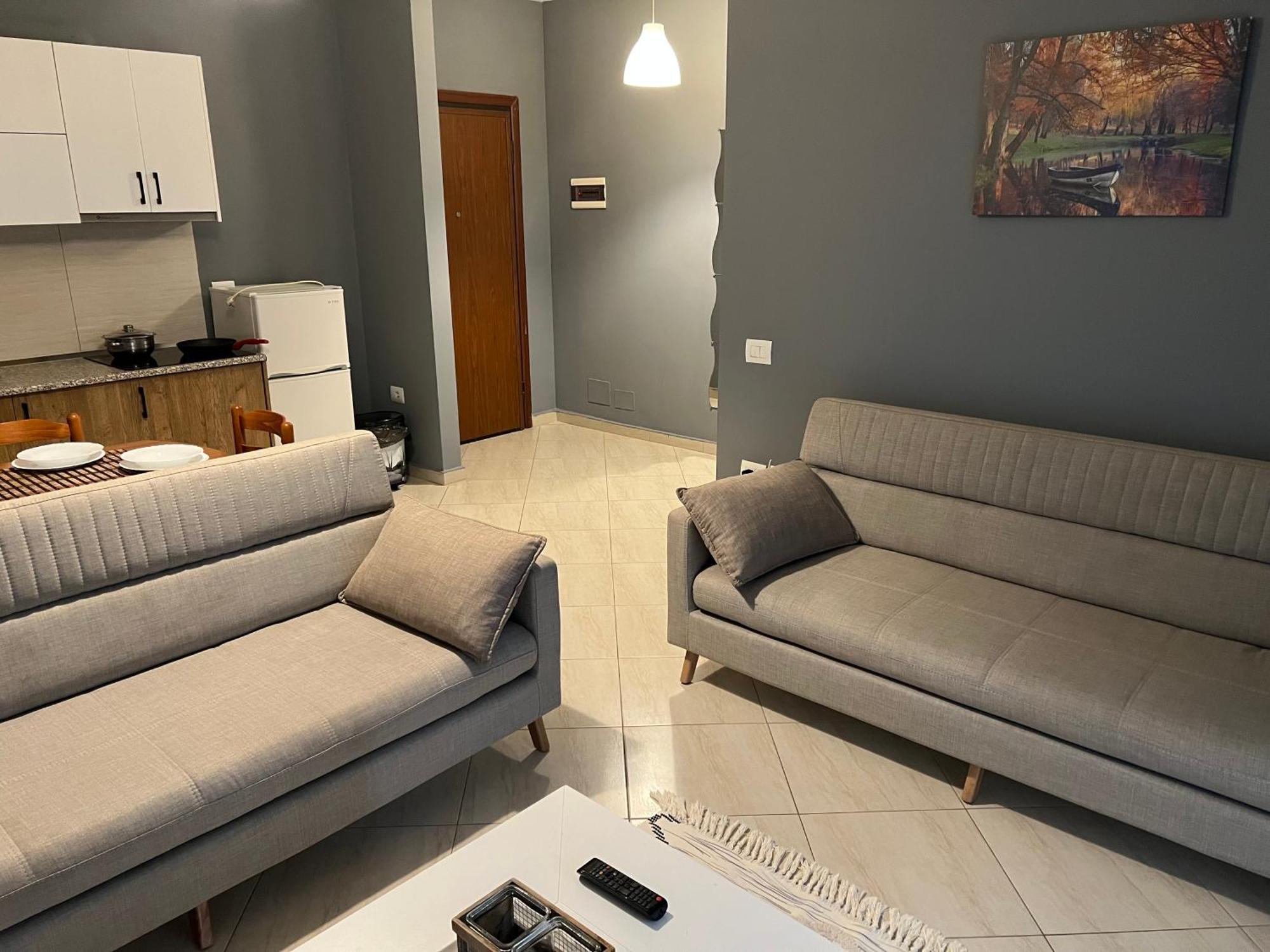 Apartamente oslo Vlorë Esterno foto